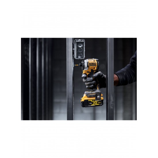 Dewalt DCF850P2T 18V 5.0AH Li-ion Kömürsüz Çift Akülü Darbeli Tornavida ENY Petrol Ürünleri